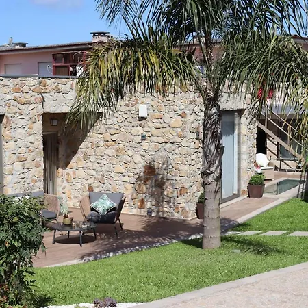 Deluxe Home, Peace & *