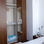 Deluxe Home, Peace & *