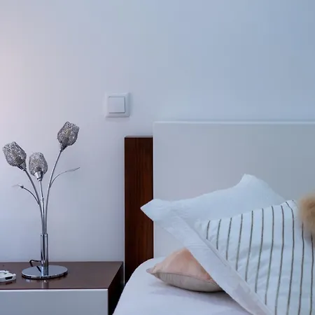 Deluxe Home, Peace & * 孔迪镇