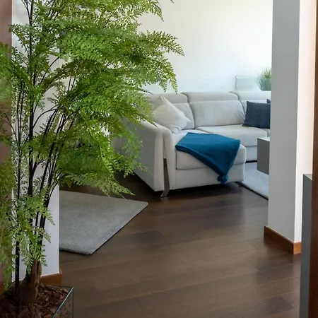 Deluxe Home, Peace & Villa