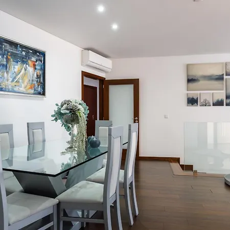 Deluxe Home, Peace & Villa *