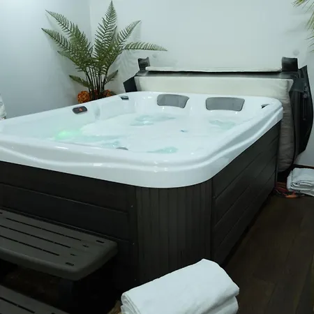 וילה Deluxe Home, Peace & וילה דו קונדה