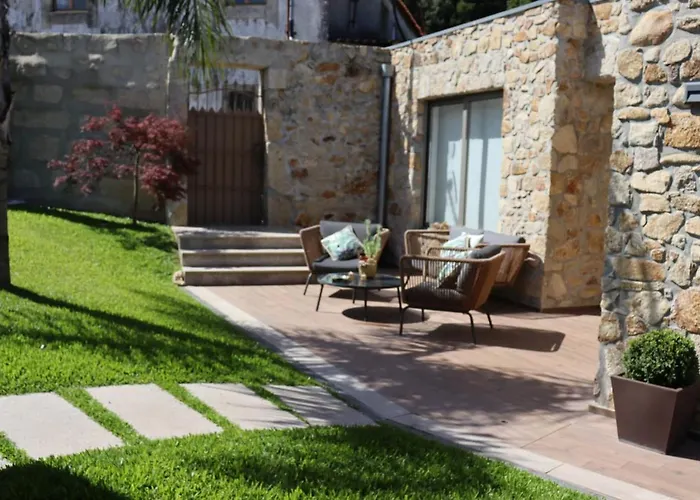 Deluxe Home, Peace & *