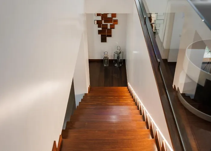 Deluxe Home, Peace & ヴィラ *