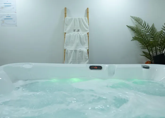 Deluxe Home, Peace & *