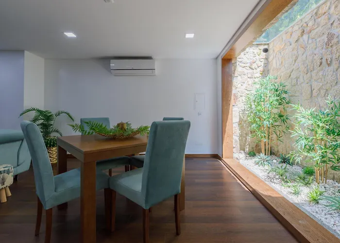 Deluxe Home, Peace & ヴィラ *